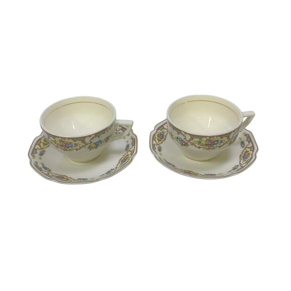 Mount Clemens Pottery 'Mildred' Vintage 1930's Cup and Saucer Set of 2-Excellent - Picture 2 of 8